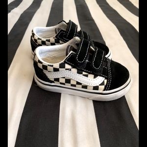 Toddler low top Vans - Size 5.5